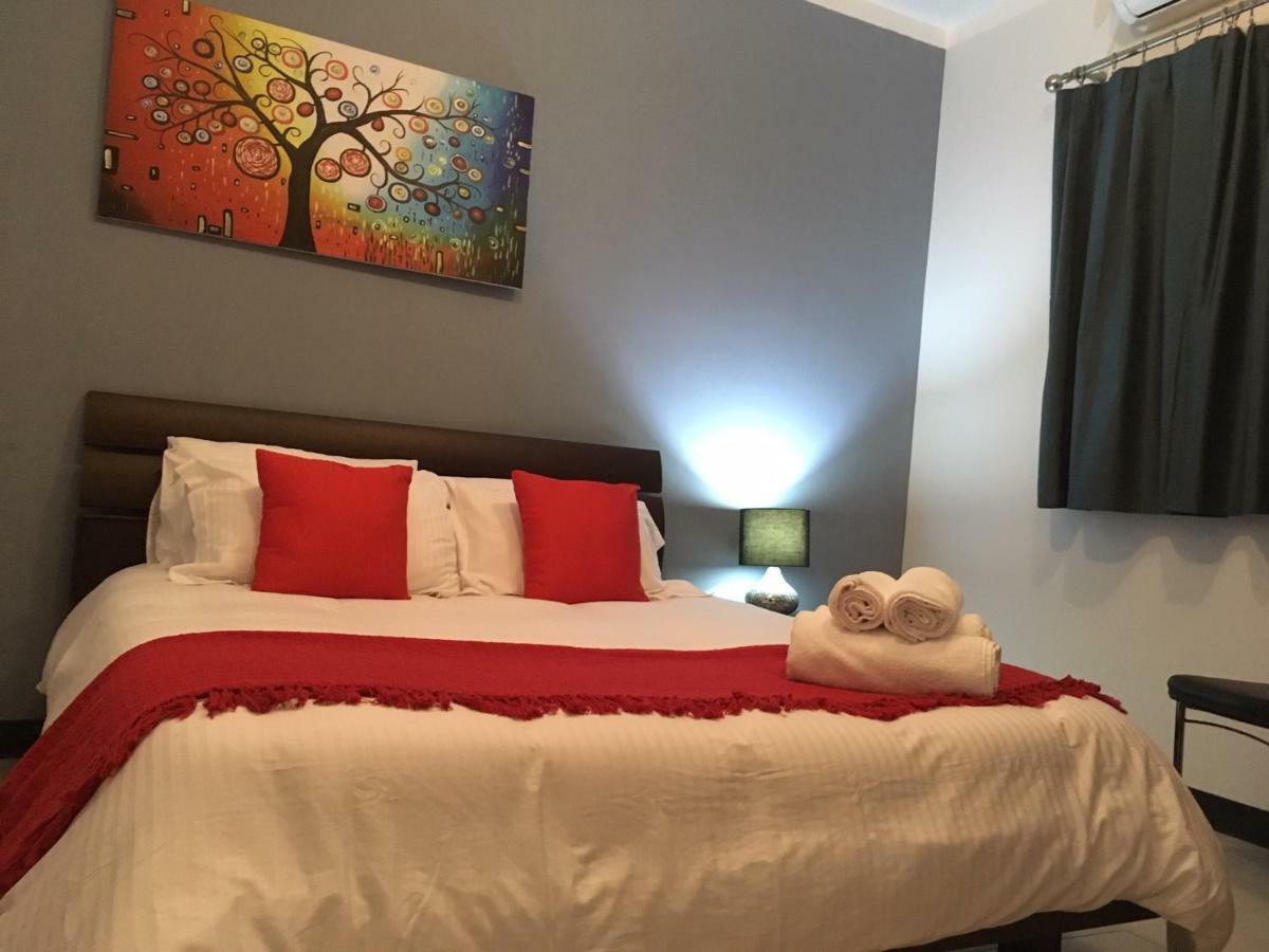 Moby Dick Xlendi Holiday Apartments 외부 사진